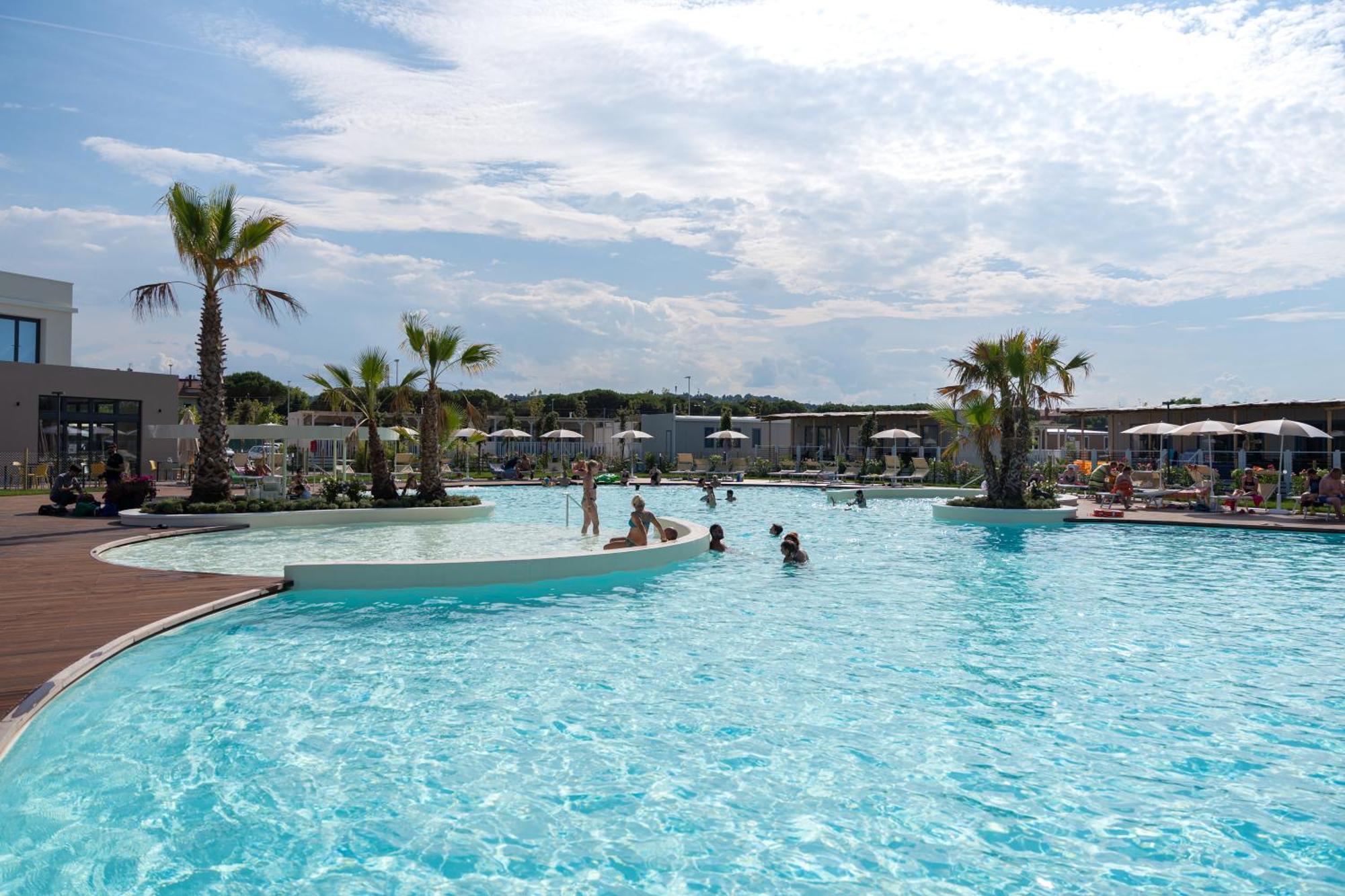 Club Del Sole Romagna Family Resort Riccione Exterior foto