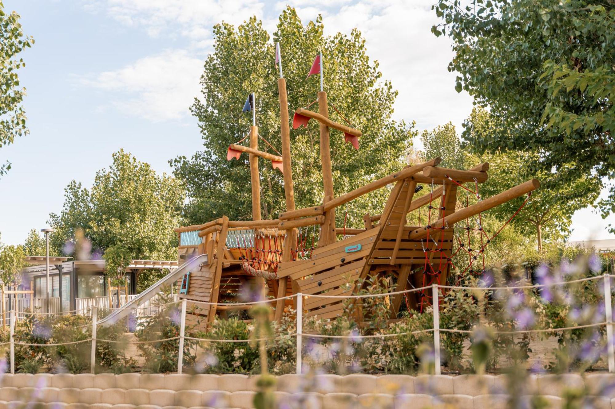 Club Del Sole Romagna Family Resort Riccione Exterior foto